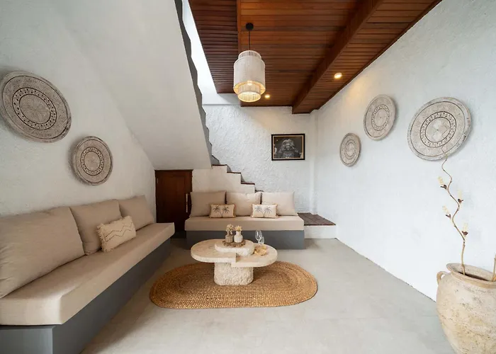 Casa Maddu 4* テガララン